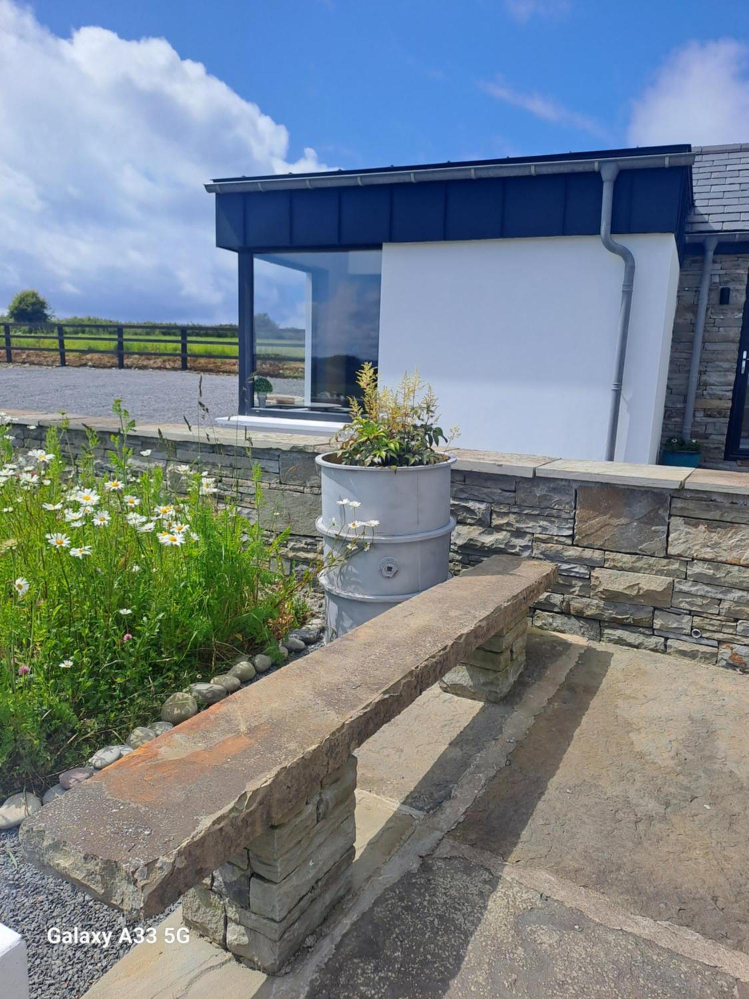 Rose Meadow Lodge Liscannor Eksteriør bilde